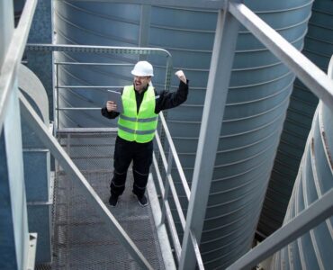 Signs Your Water Tank Needs Cleaning water tank cleaning